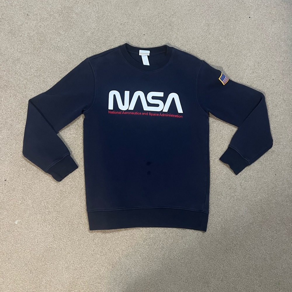 H&M sweatshirt size small with heavyweight material